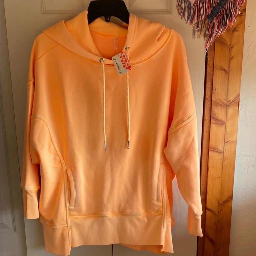 Free People NWT × HOKA Relaxed Embroidered Appliqué Kangaroo Pocket Hoodie XS - Picture 3 of 15
